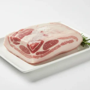 Raw Iberico pork jowl with high-oleic marbling. Perfect for guanciale, curing, or slow cooking. Vacuum sealed and frozen for freshness.